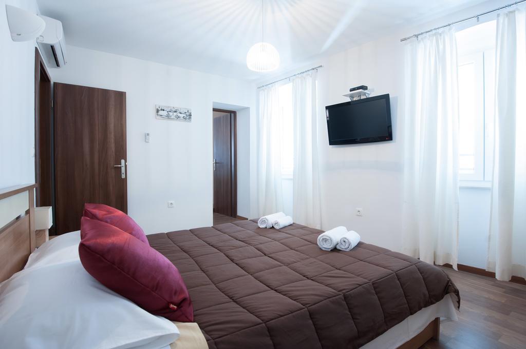 Rooms & Apartments 72 Zadar Oda fotoğraf